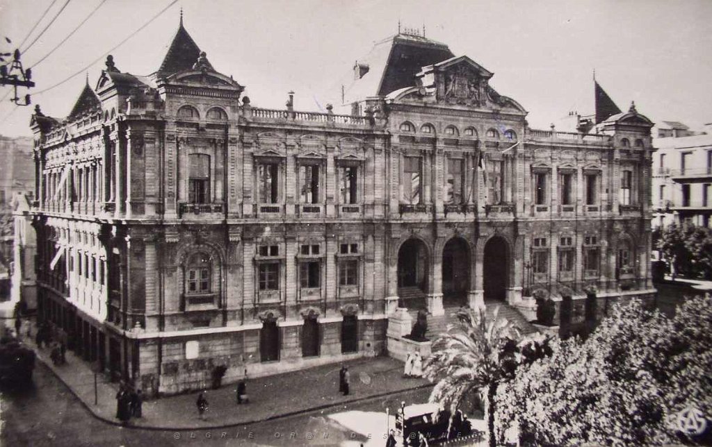 ORAN HOTEL DE VILLE AVANT 1962.jpg